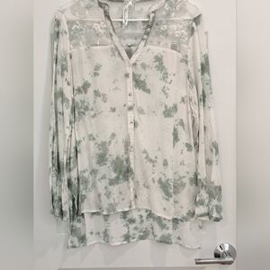 Green and White Tie-Dye Button-Up Shirt